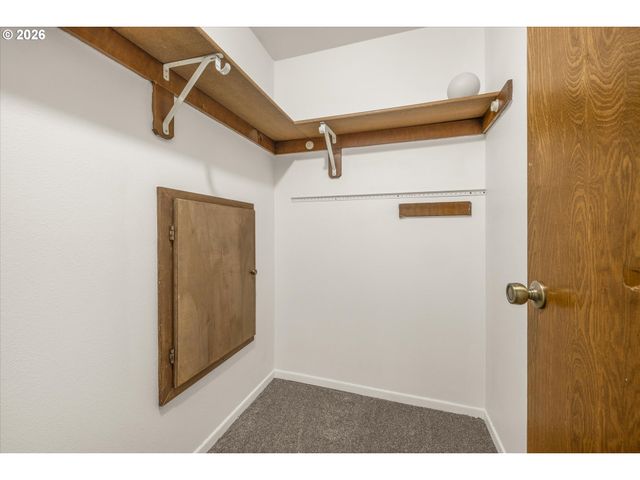 21888 Sw DAKOTA Dr, Tualatin, OR 97062