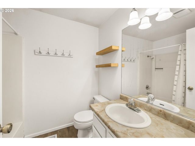 21888 Sw DAKOTA Dr, Tualatin, OR 97062