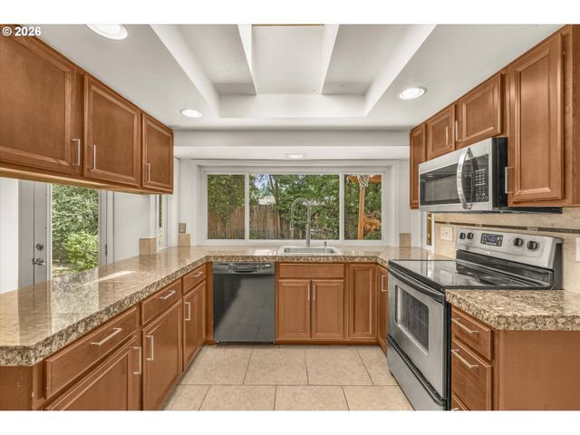 21888 Sw DAKOTA Dr, Tualatin, OR 97062