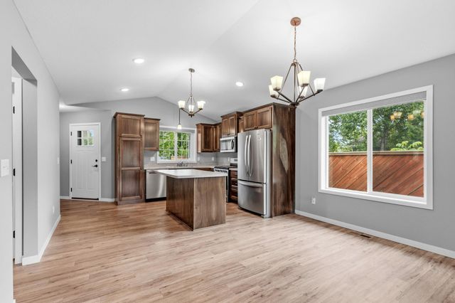 1591 Elm Street S, Cambridge, MN 55008