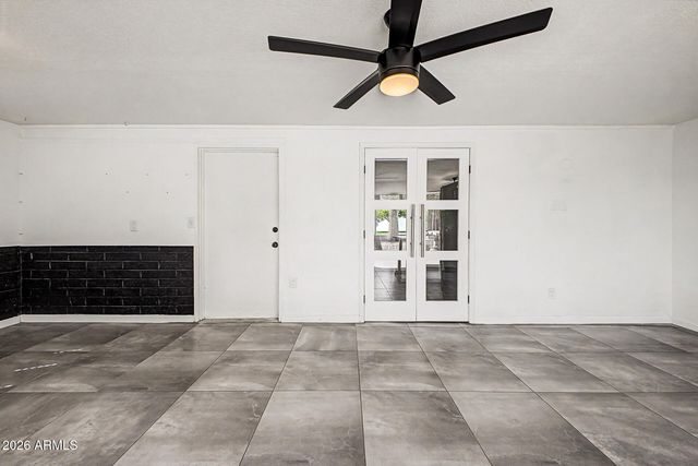 1521 W CAMPBELL Avenue, Phoenix, AZ 85015