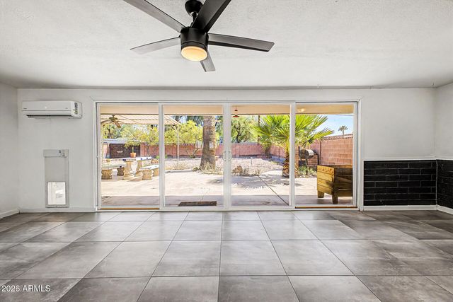 1521 W CAMPBELL Avenue, Phoenix, AZ 85015