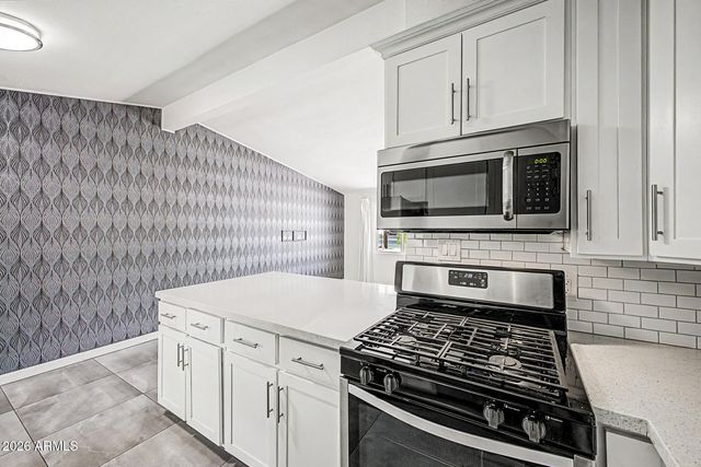 1521 W CAMPBELL Avenue, Phoenix, AZ 85015