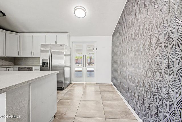 1521 W CAMPBELL Avenue, Phoenix, AZ 85015