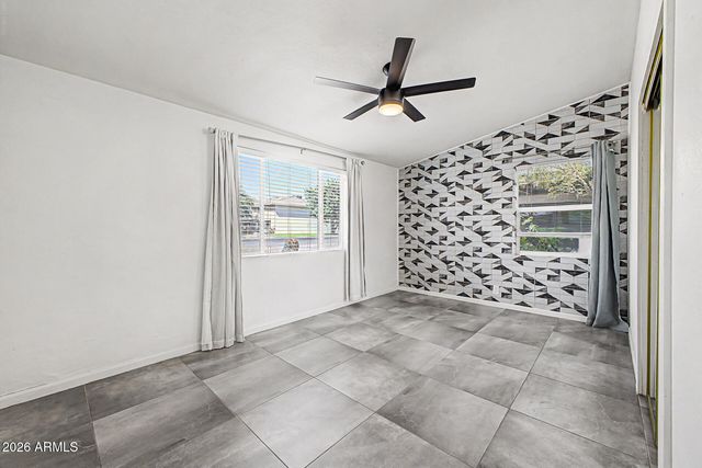 1521 W CAMPBELL Avenue, Phoenix, AZ 85015