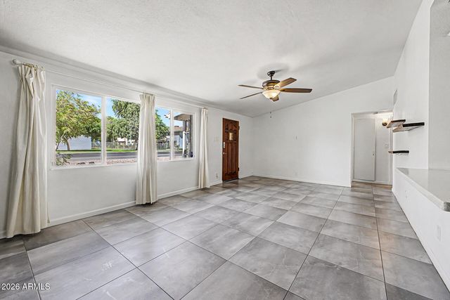 1521 W CAMPBELL Avenue, Phoenix, AZ 85015