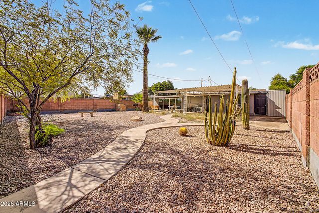 1521 W CAMPBELL Avenue, Phoenix, AZ 85015