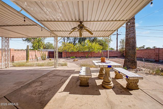 1521 W CAMPBELL Avenue, Phoenix, AZ 85015