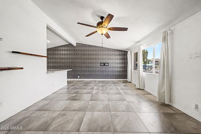 1521 W CAMPBELL Avenue, Phoenix, AZ 85015