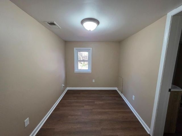 218 Locust St, Clarksville, TN 37042