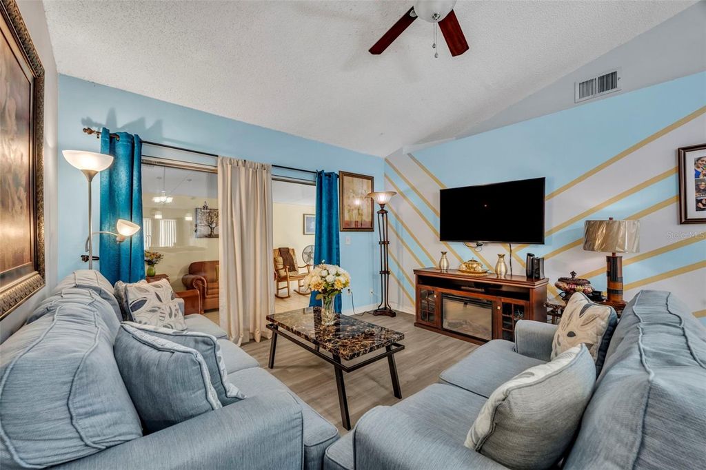 Image 8 of property listing at 3204 TIDEWATER DRIVE, Kissimmee, FL 34743