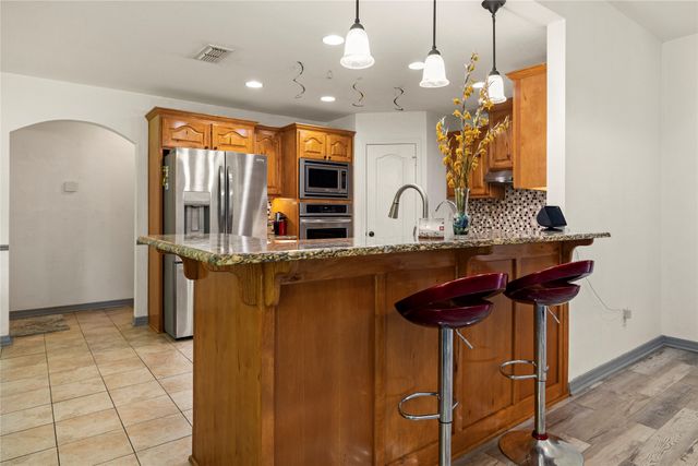 209 Morningstar Drive, Longview, TX 75605