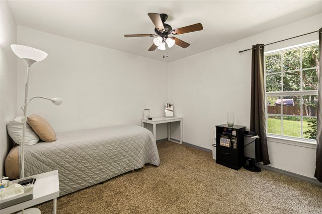 209 Morningstar Drive, Longview, TX 75605