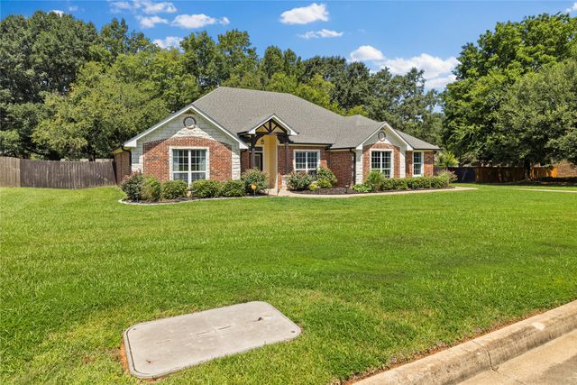 209 Morningstar Drive, Longview, TX 75605