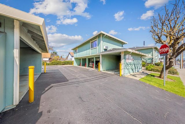 7001 Eigleberry Street, Gilroy, CA 95020