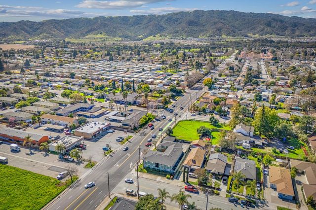 7001 Eigleberry Street, Gilroy, CA 95020