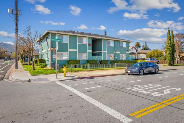 7001 Eigleberry Street, Gilroy, CA 95020