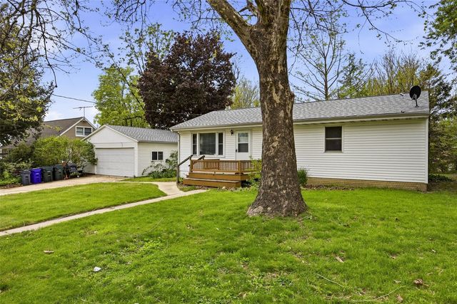 2910 Schaeffer Drive SW, Cedar Rapids, IA 52404