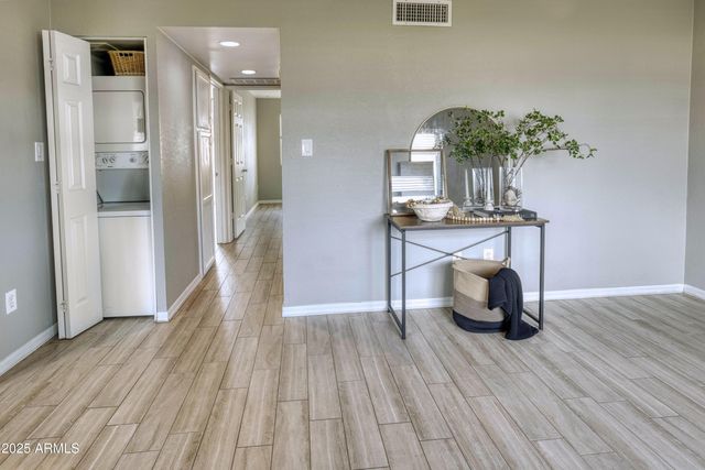 3402 N 32ND Street 102, Phoenix, AZ 85018