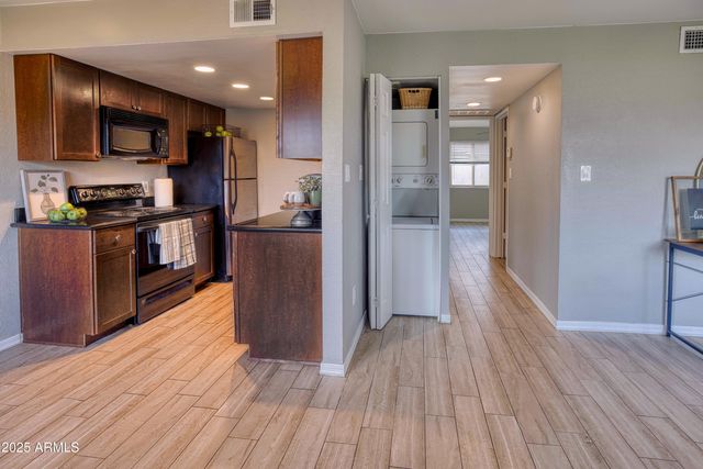 3402 N 32ND Street 102, Phoenix, AZ 85018