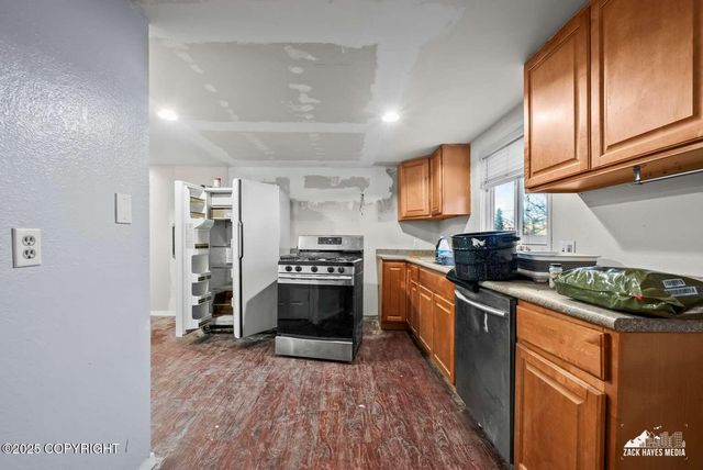 4618 Klondike Court, Anchorage, AK 99508