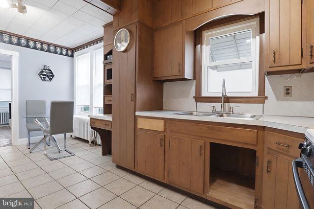 160 E BERLIN RD, York, PA 17408