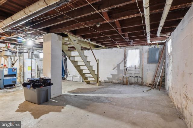 160 E BERLIN RD, York, PA 17408