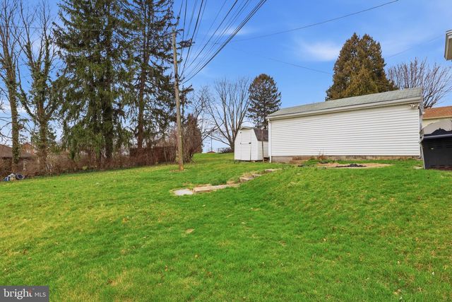 160 E BERLIN RD, York, PA 17408