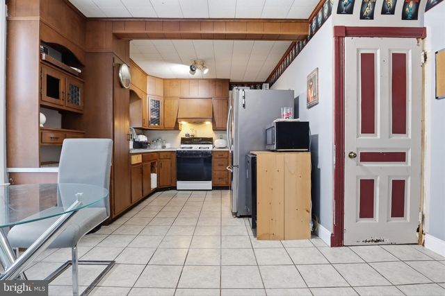 160 E BERLIN RD, York, PA 17408