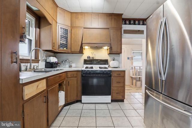 160 E BERLIN RD, York, PA 17408