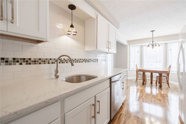 1 Chenin Run, Perinton, NY 14450