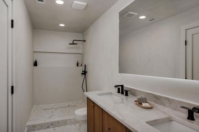 8708 Collingwood DR, Austin, TX 78748