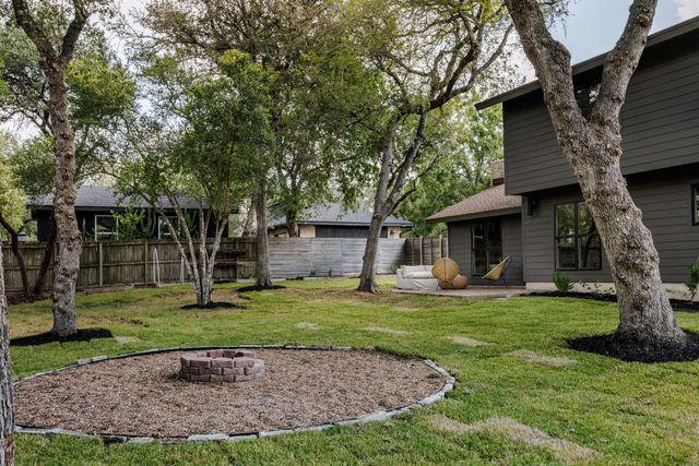 8708 Collingwood DR, Austin, TX 78748