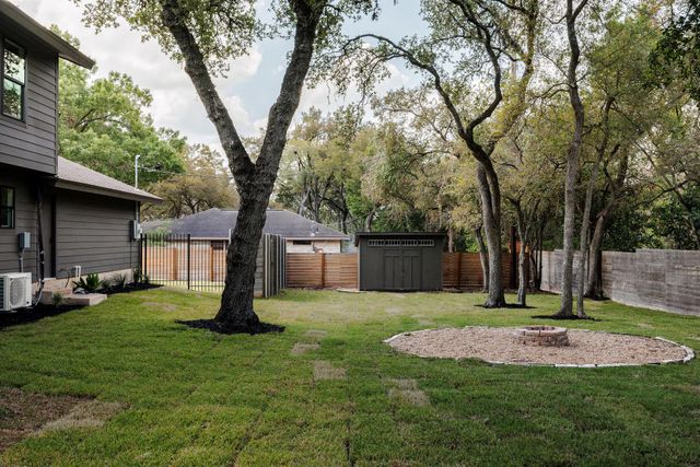 8708 Collingwood DR, Austin, TX 78748