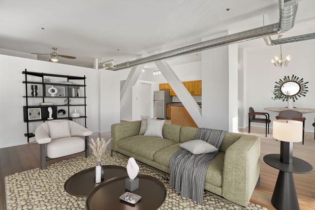 1000 E 53rd Street 219, Chicago, IL 60615