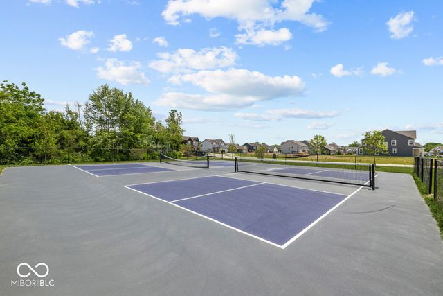 4928 Amber Crest Drive, Brownsburg, IN 46112