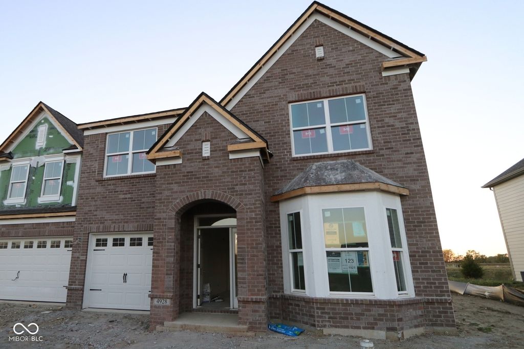 4928 Amber Crest Drive, Brownsburg, IN 46112