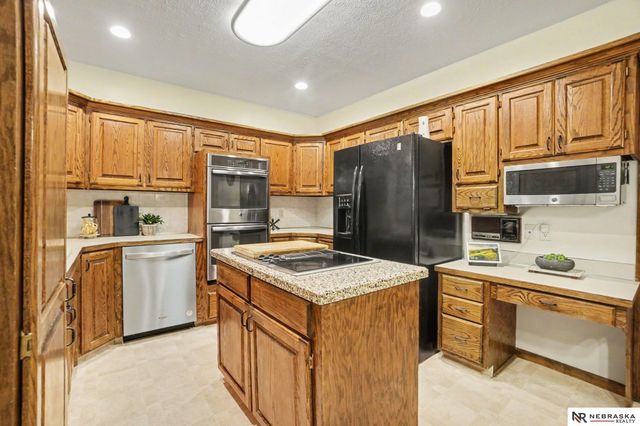 4816 S 167 Street, Omaha, NE 68135