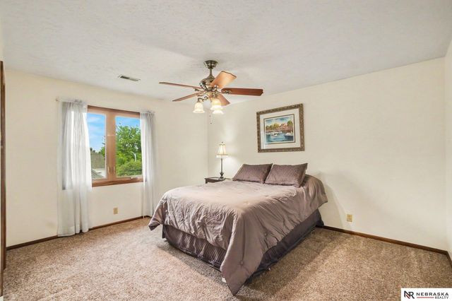 4816 S 167 Street, Omaha, NE 68135