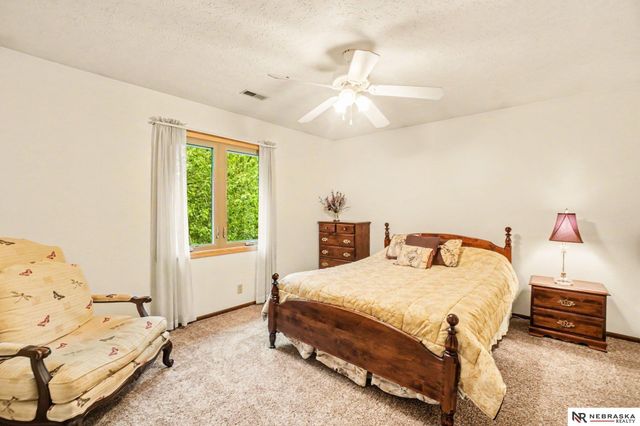 4816 S 167 Street, Omaha, NE 68135