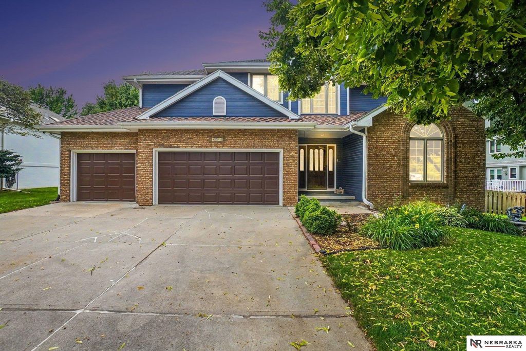 4816 S 167 Street, Omaha, NE 68135
