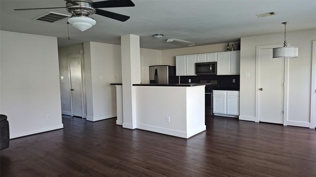 11734 Chanteloup Drive, Houston, TX 77047