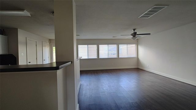 11734 Chanteloup Drive, Houston, TX 77047