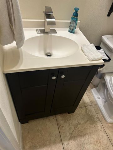 2734 Avenue D, Dickinson, TX 77539