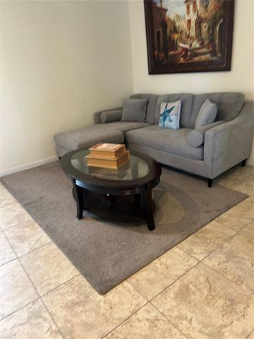 2734 Avenue D, Dickinson, TX 77539