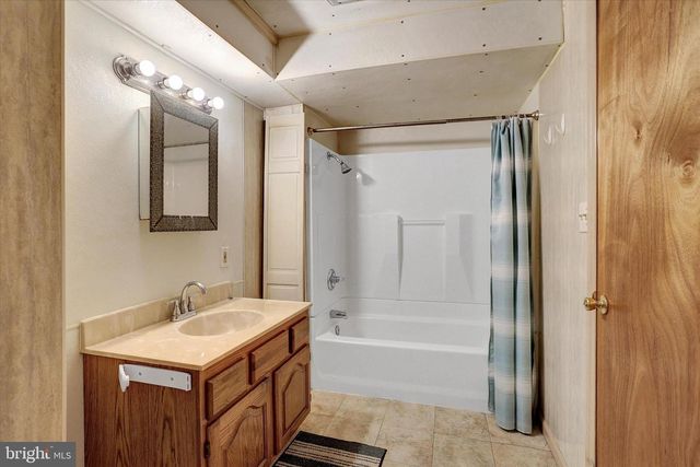 680 LYNES RD, Dillsburg, PA 17019