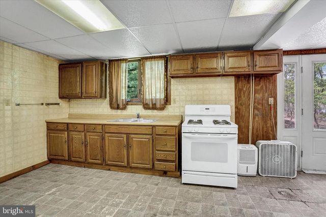 680 LYNES RD, Dillsburg, PA 17019