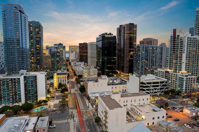 1080 Park Blvd 1802, San Diego, CA 92101