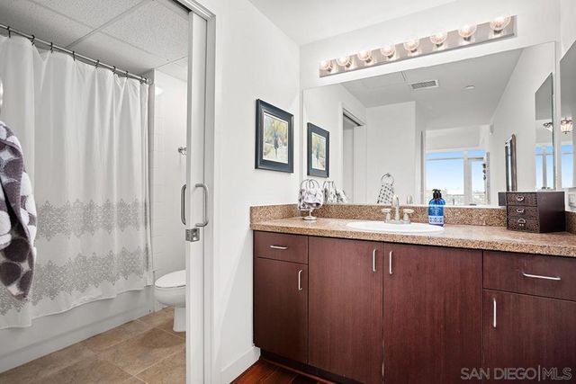 1080 Park Blvd 1802, San Diego, CA 92101