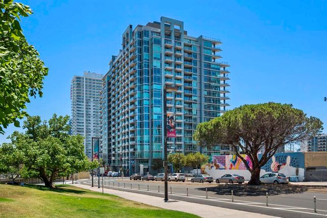 1080 Park Blvd 1802, San Diego, CA 92101